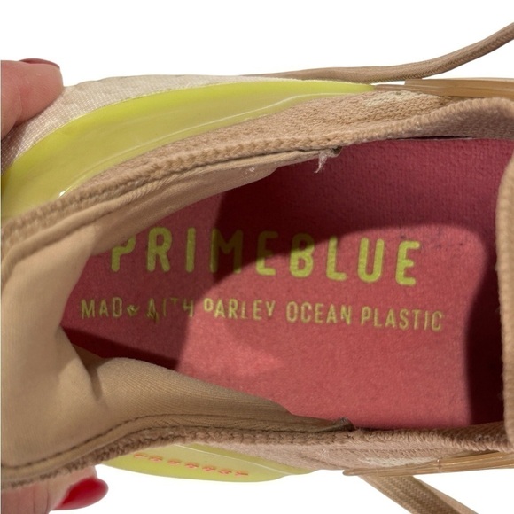 Adidas Running Shoes Women's Ultraboost 21 Ash Pearl/Halo Ivory Size-9.5 EUC - Picture 6 of 11